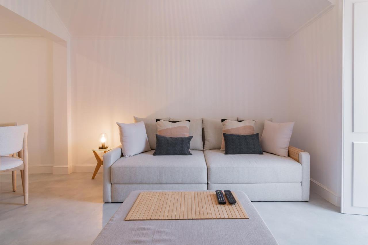 Chalet Maria da Assunção by LovelyStay Estoril Extérieur photo